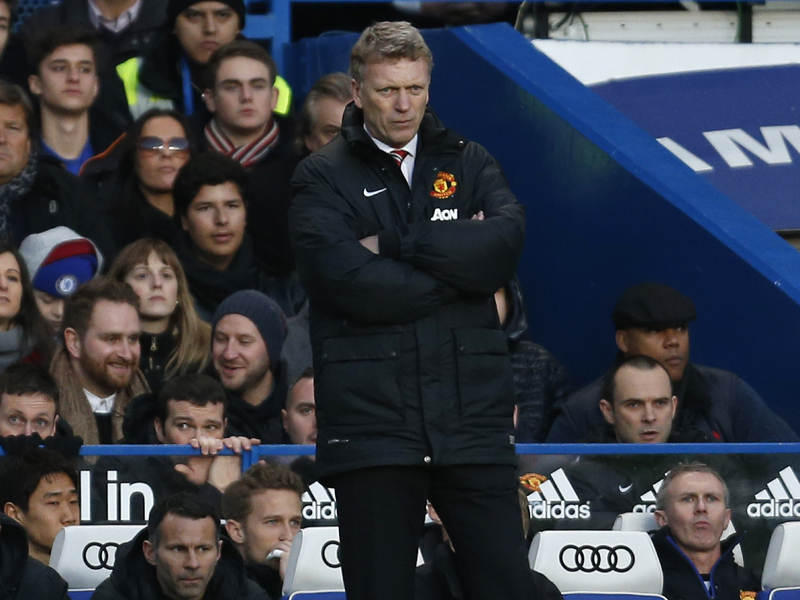 Moyes looking forlorn at Stamford Bridge