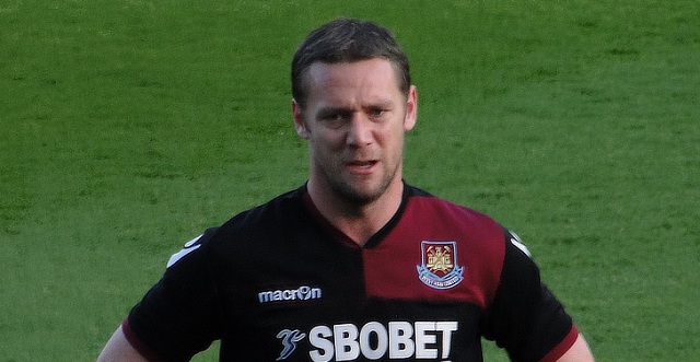Burnley FC and AFC Bournemouth battle to sign Kevin Nolan